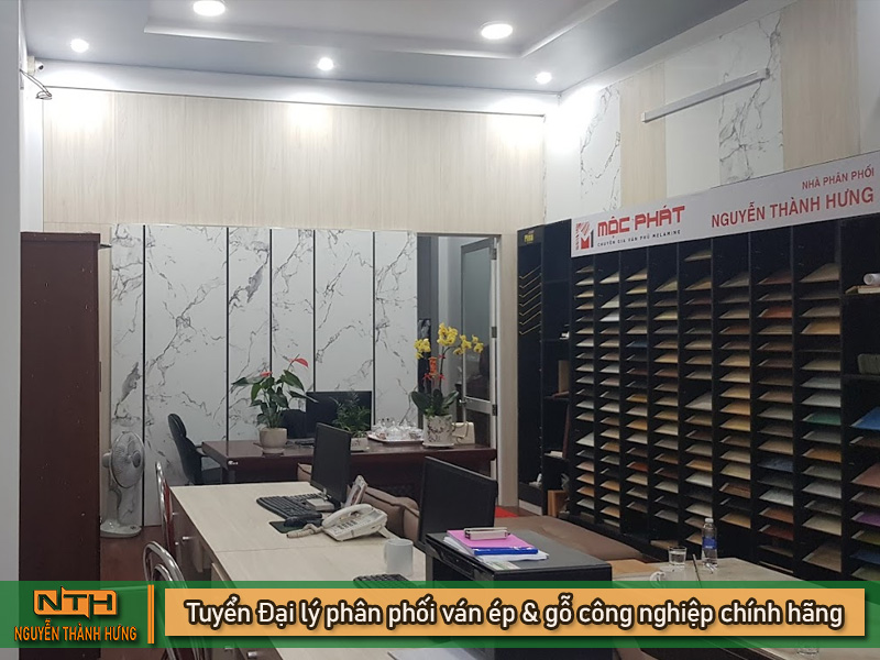 Phân phối gỗ công nghiệp